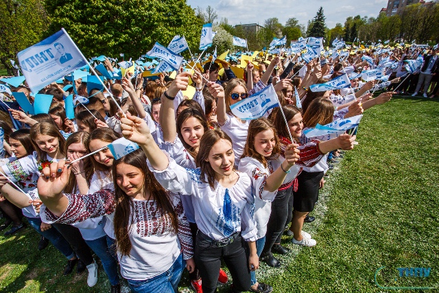 найбільший студентський флешмоб «Україна єдина»